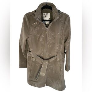 Women’s Lole waterproof jacket army green